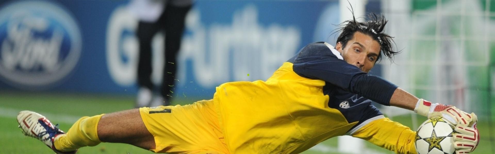 华体会_刘建宏夜读直言，国足非倒退，乃二十年急速滑落